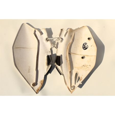 Używane Boczki tylne YAMAHA yzf 250/450 06-09