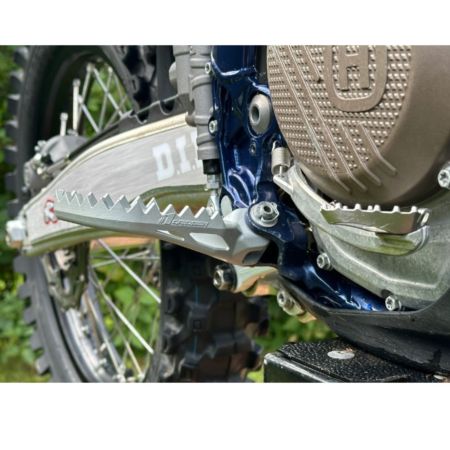 Podnóżki ONEGRIPPER KTM/HQV/GG 00/05 czarne