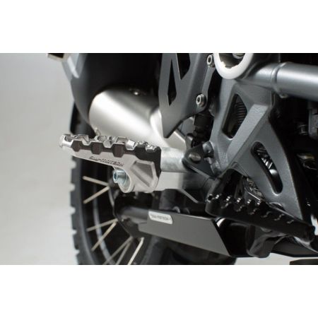Podnóżki SW MOTECH EVO BMW R GS ADVENTURE