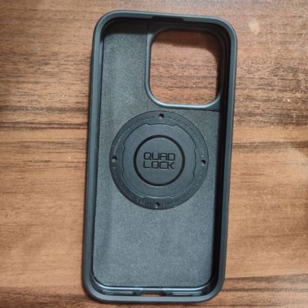 Etui telefonu QUAD LOCK MAG IPHONE 15 PRO II GAT